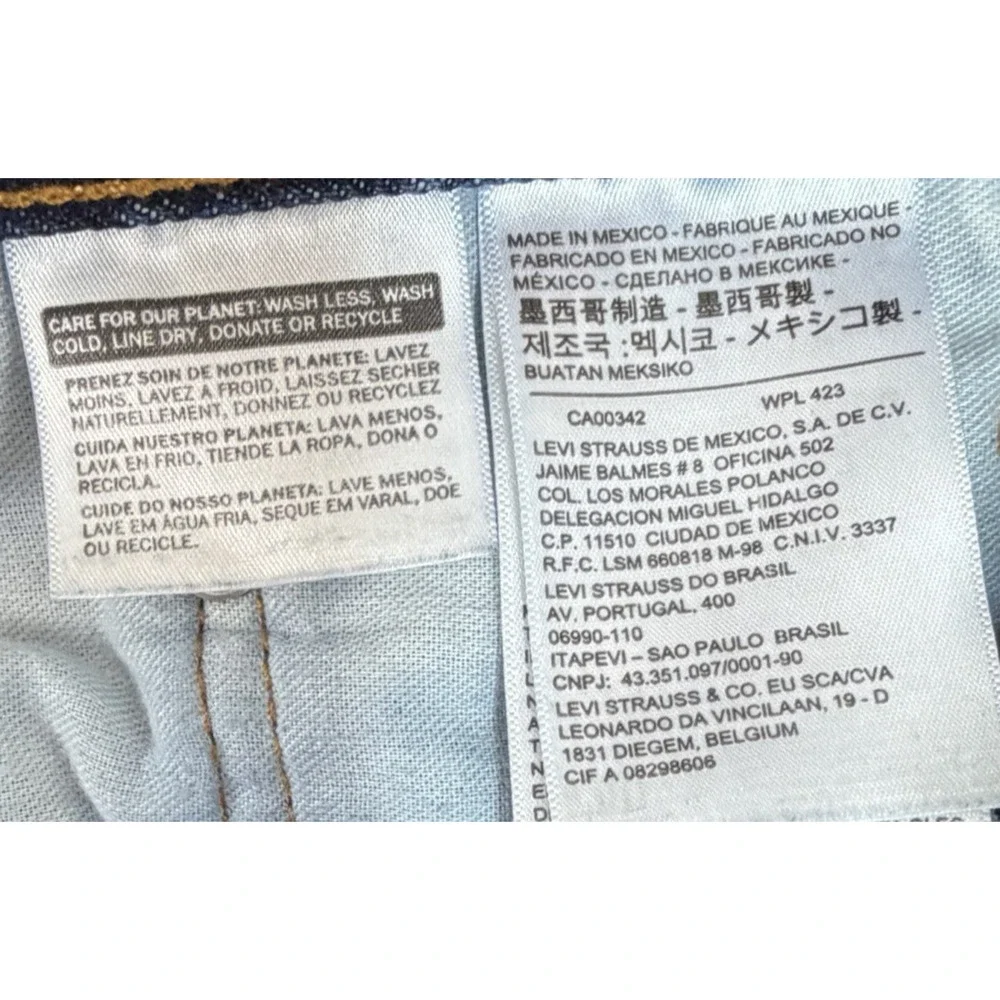 Levi's 550‎ Men's Relaxed Fit Tapered Leg Jeans 38x32  Med Wash Denim Y2K